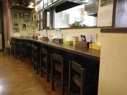 カウンター席